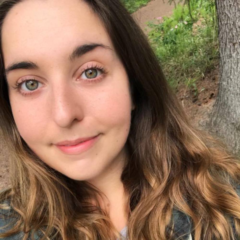 Meet your Posher, Rebecca